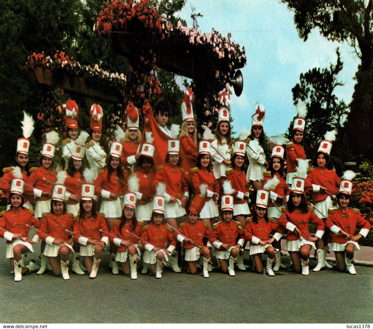 13 / MARSEILLE  / MENPENTI / GROUPE DE MAJORETTES A.E.L - Timone, Baille, Pont De Vivaux