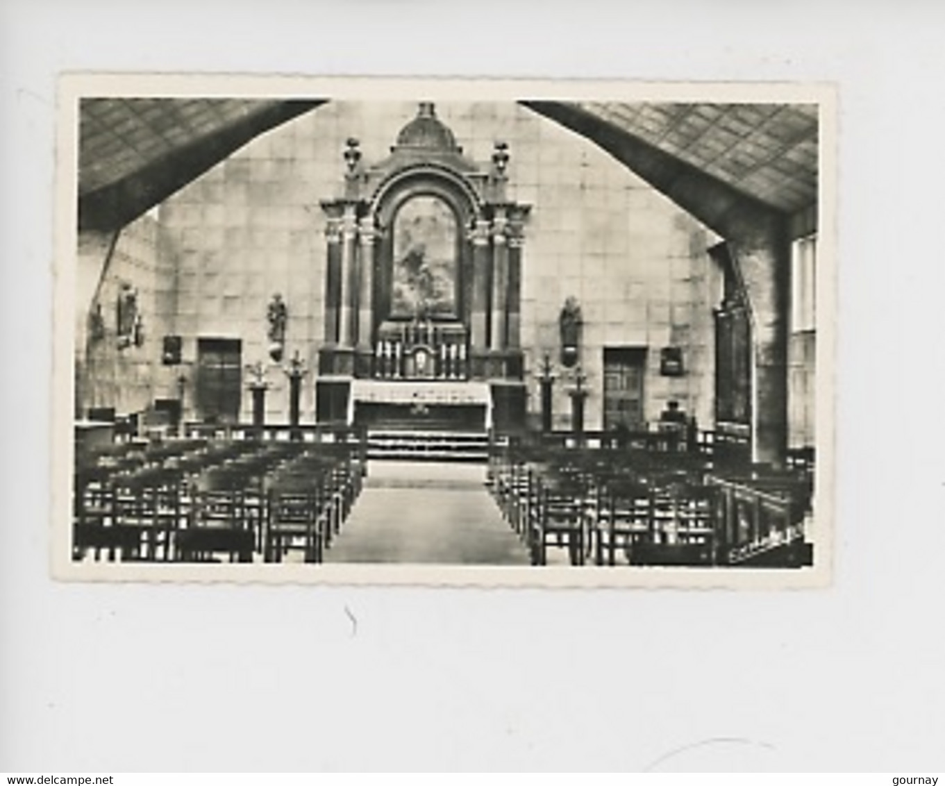 Saint Pierre Le Viger - Intérieur De L'église (cp Vierge N°2 Marigny) - Fontaine Le Dun