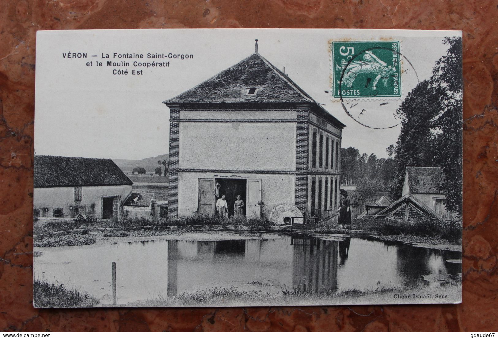 VERON (89) - LA FONTAINE SAINT-GORGON ET LE MOULIN COOPERATIF - Veron