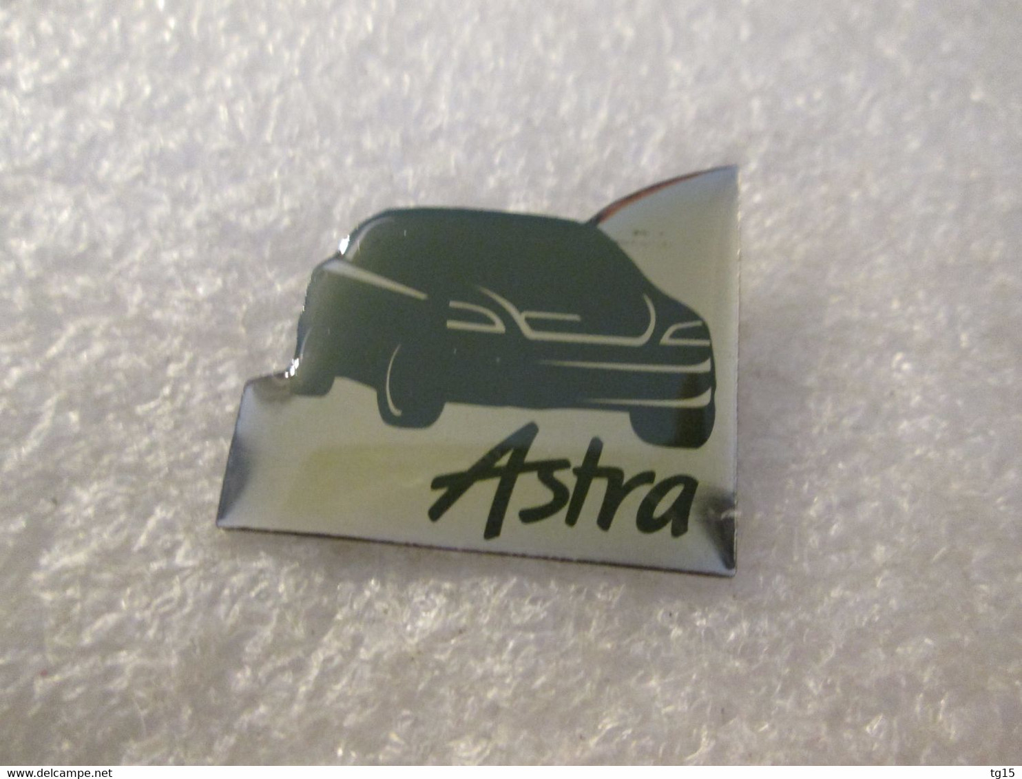 PIN'S    OPEL   ASTRA - Opel