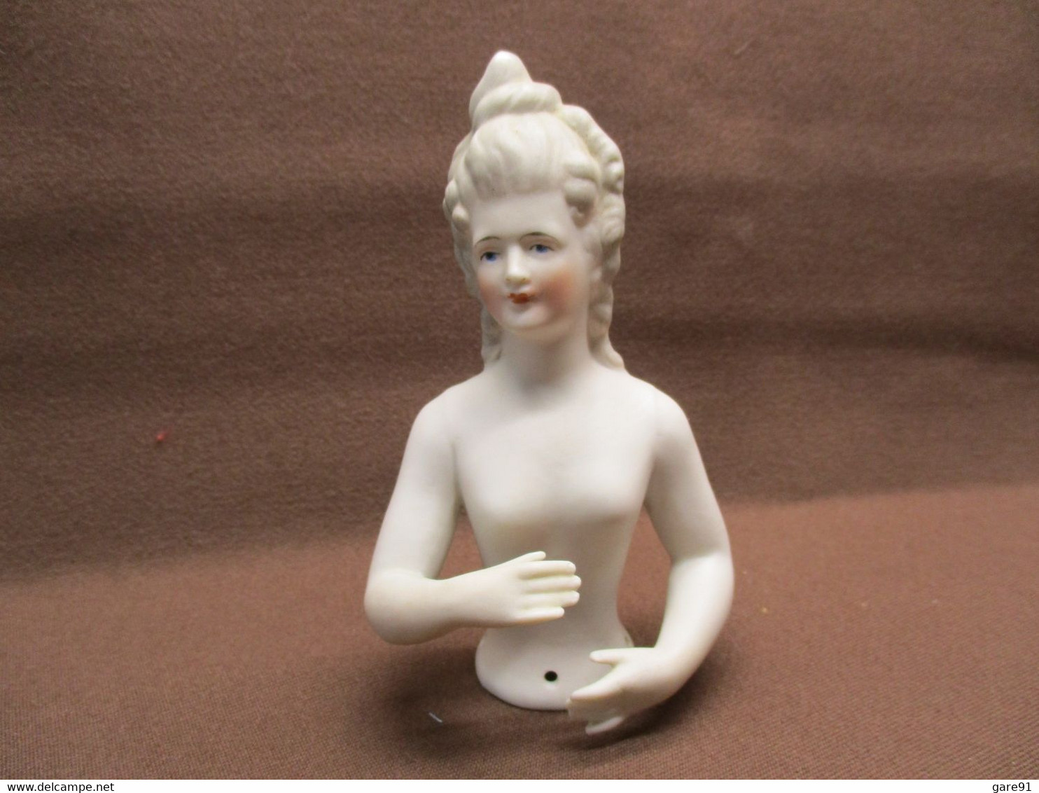 Demie Figurine - Other & Unclassified