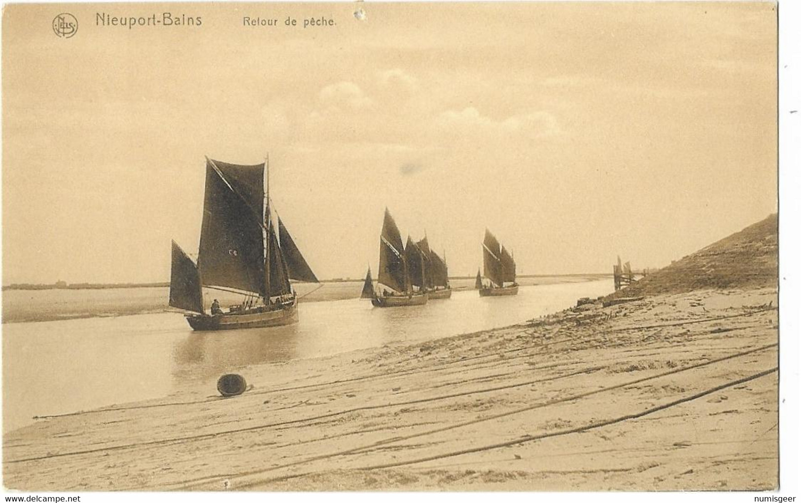 NIEUPORT-BAINS  --  Retour De Pêche - Nieuwpoort