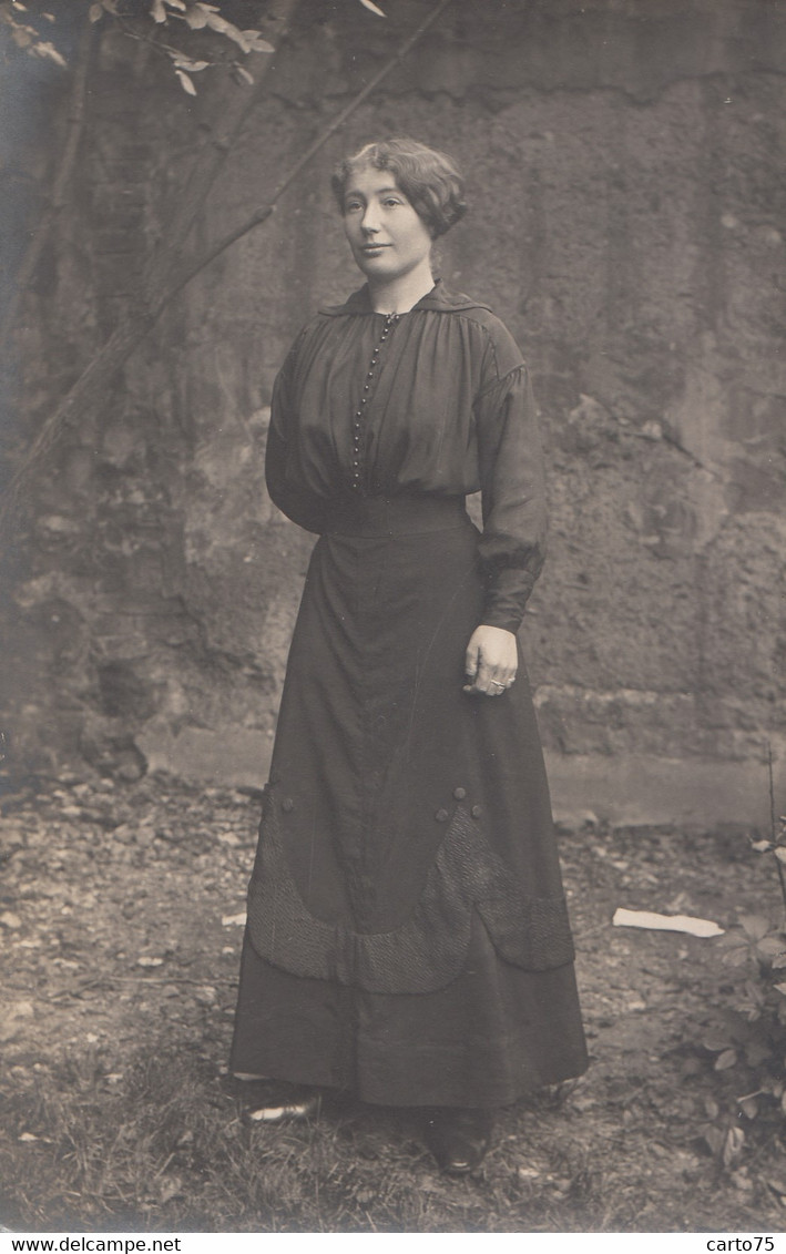 Carte-Photo- Portrait D'une Jeune Femme - Adèle Verdeau - Fotografie