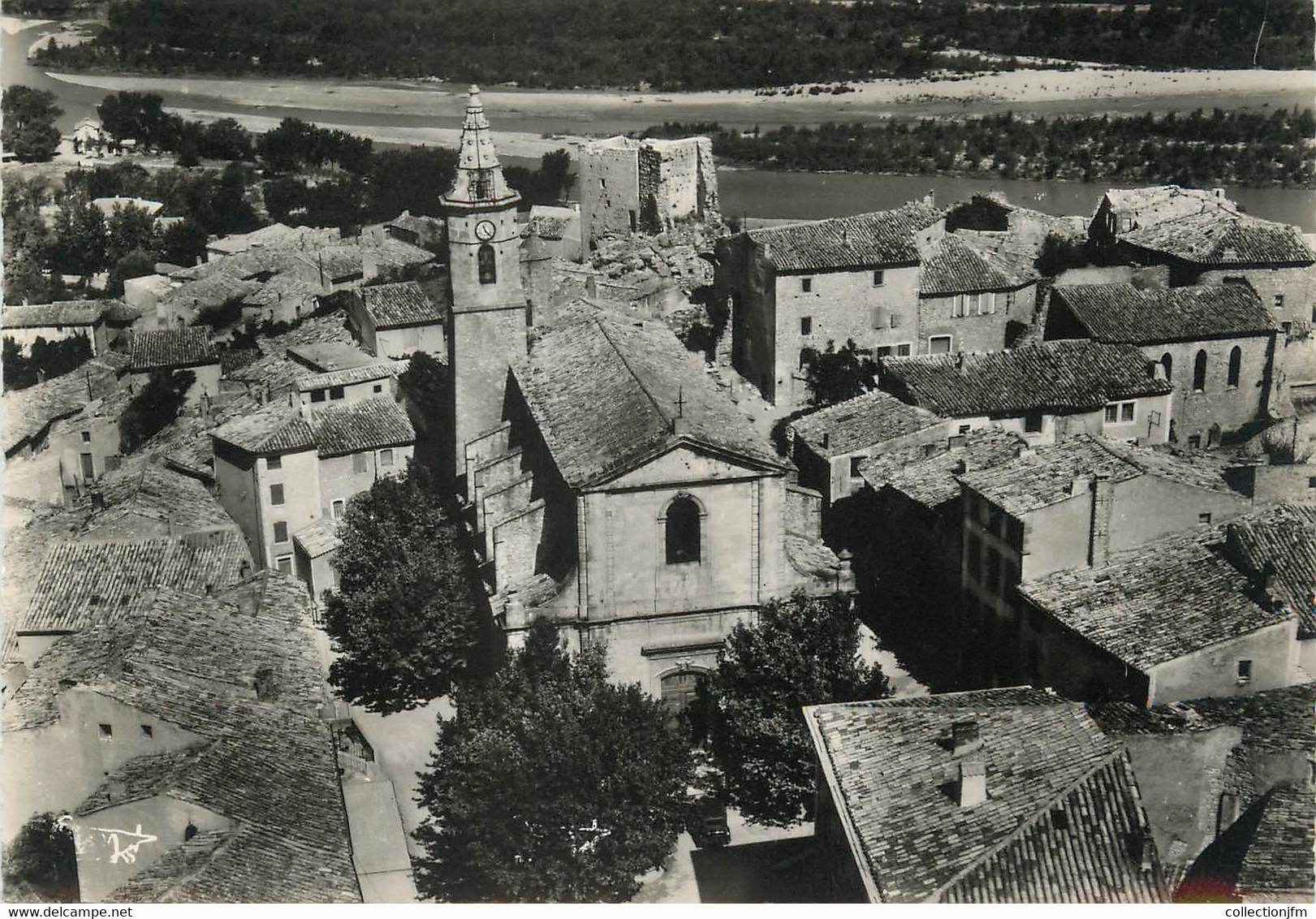 / CPSM FRANCE 13 "Mallemort, Vue Aérienne, Quartier De L'église" - Mallemort