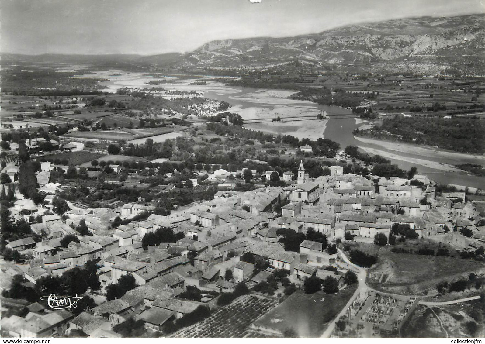 / CPSM FRANCE 13 "Mallemort, Vue Aérienne Sur La Ville" - Mallemort