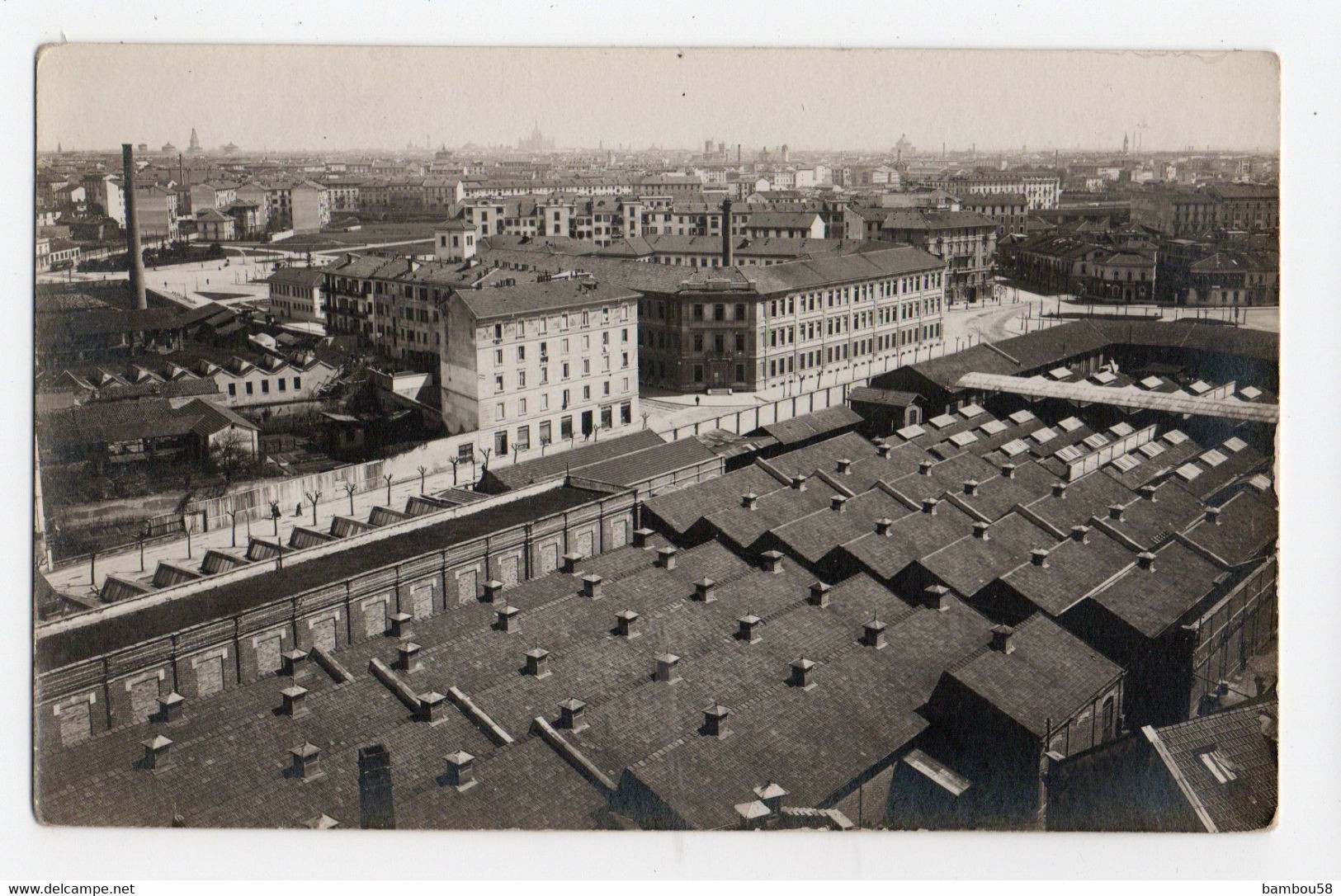 MILAN AVRIL 1919 * LOMBARDIE (ITALIE) * Lieu à Identifier *USINE * SITE INDUSTRIEL * CARTE PHOTO - Milano (Milan)