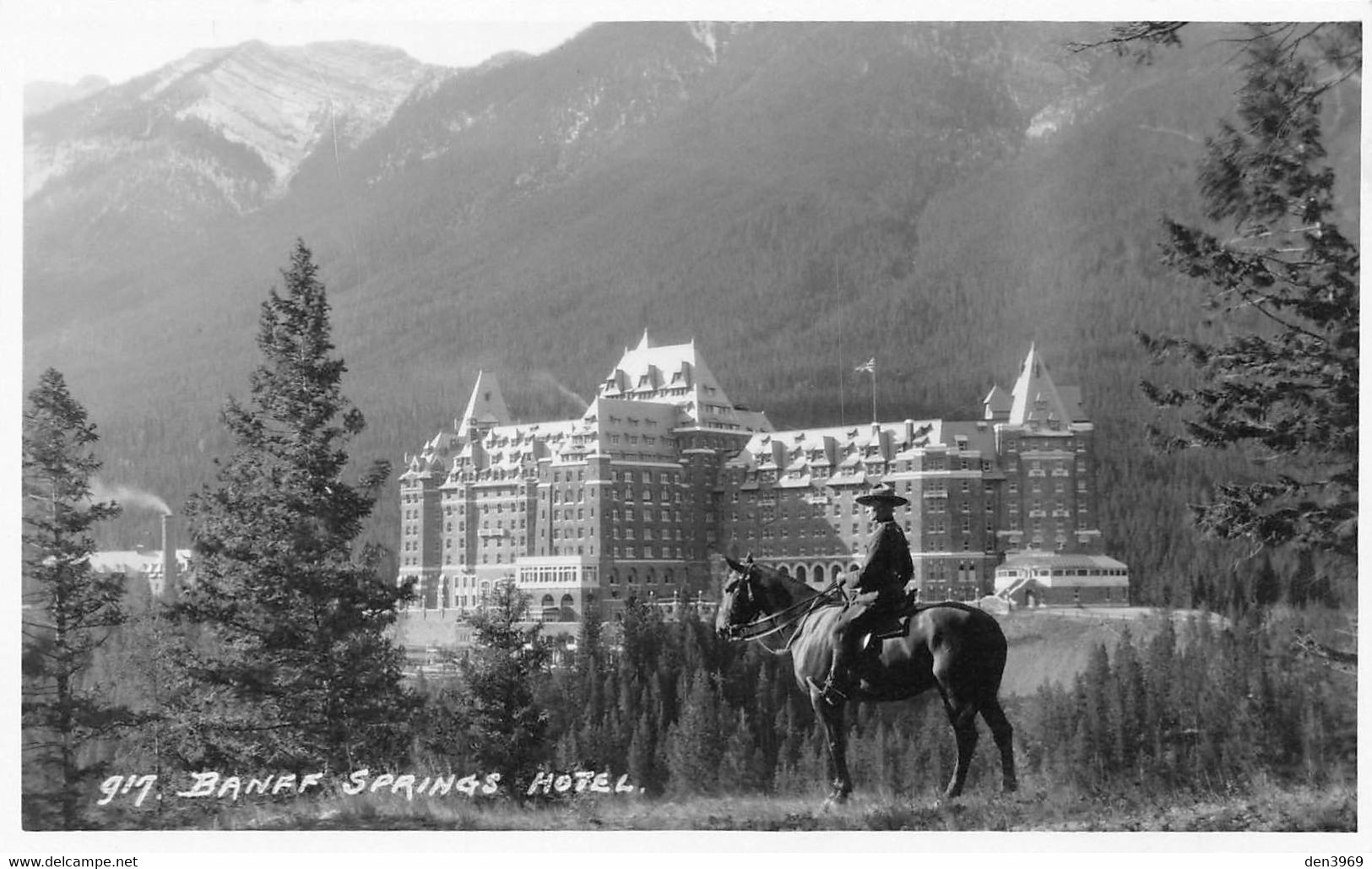Canada - BANFF Springs Hotel - Police Montée - Cheval - Mounted Police - Photo-Carte - Banff