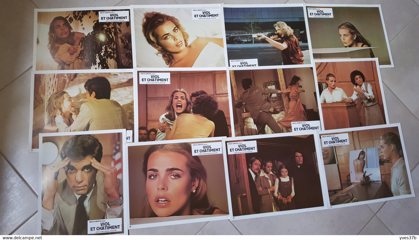 "Viol Et Chatiment" Margaux Hemingway, C. Saradon (1976) Pochette Complète 12 Photos 23x30 NEUVES - Photographs