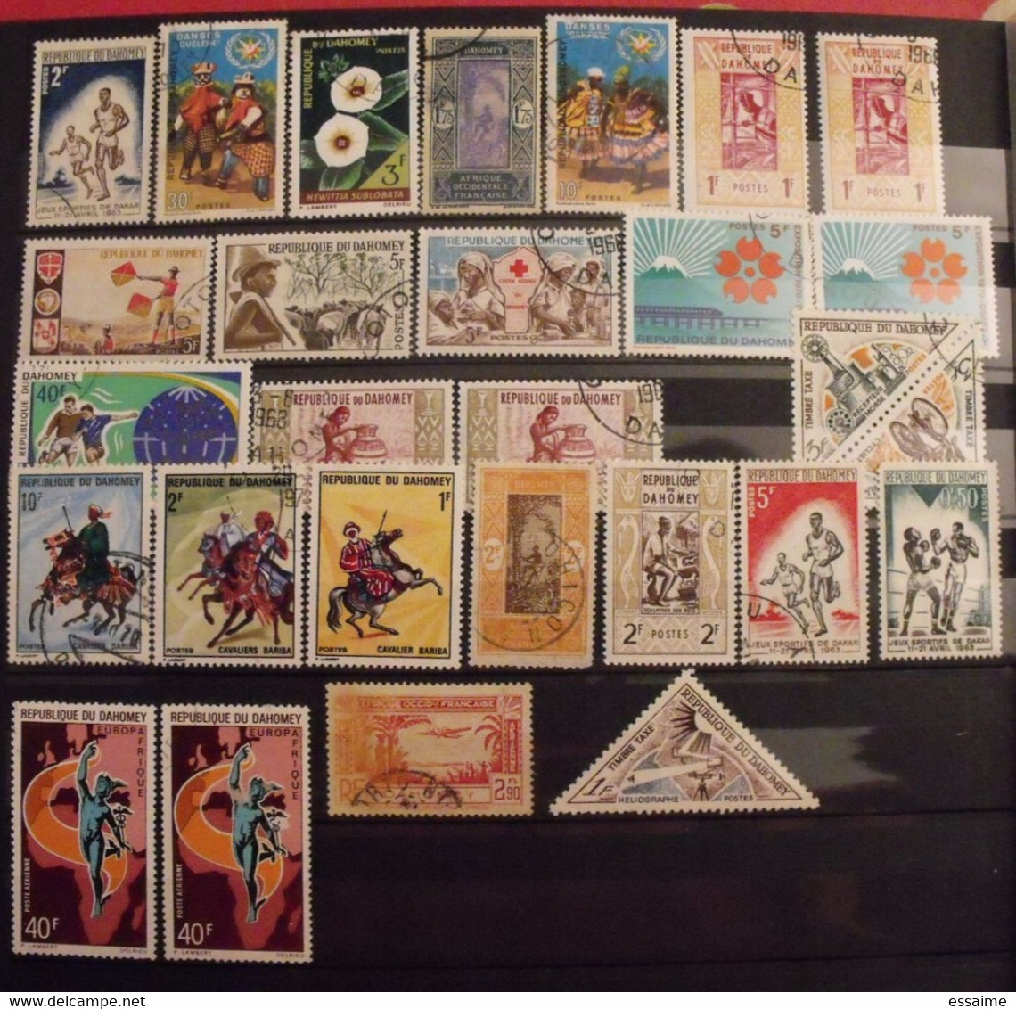 Dahomey. Collection De 28 Timbres - Benin – Dahomey (1960-...)