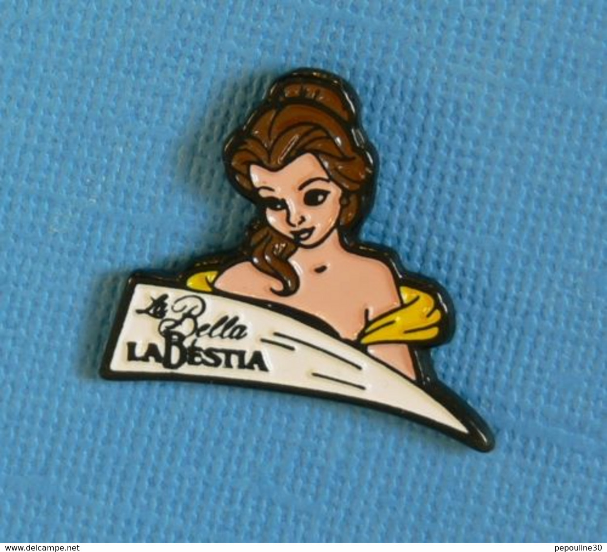 1 PIN'S //  ** LA BELLA Y LA BESTIA ** . (©DISNEY Bertoni Milano) - BD