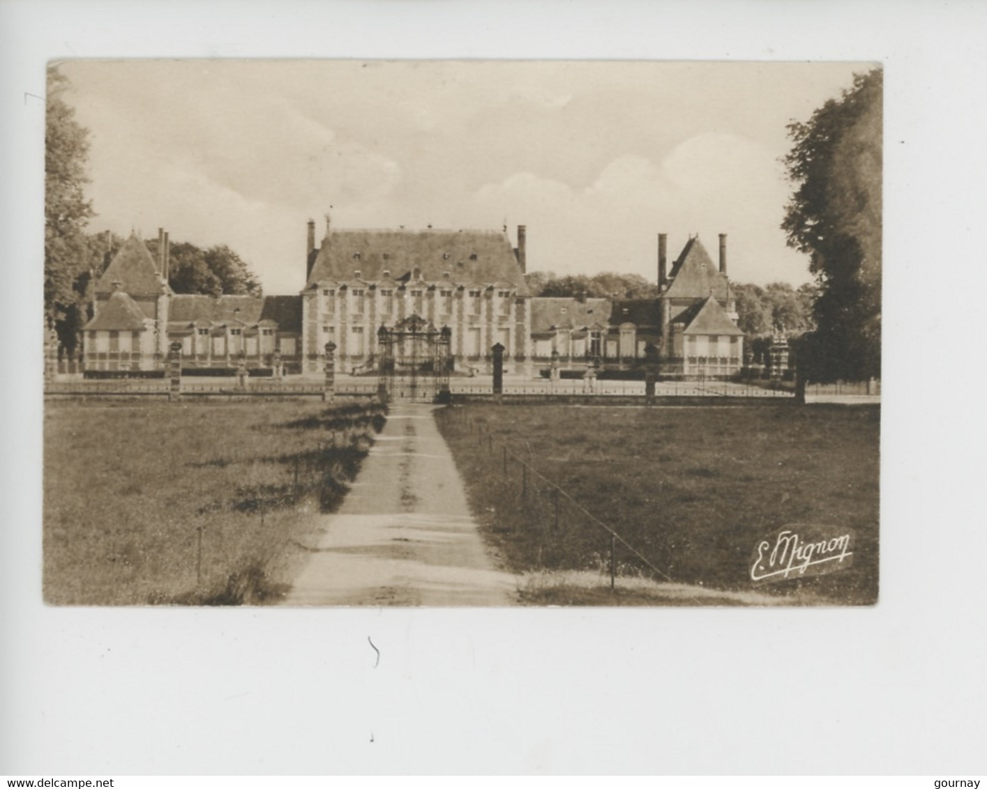 Saint Aubin D'Ecrosville : Le Château (cp Vierge N°5675 Mignon) - Saint-Aubin-d'Ecrosville