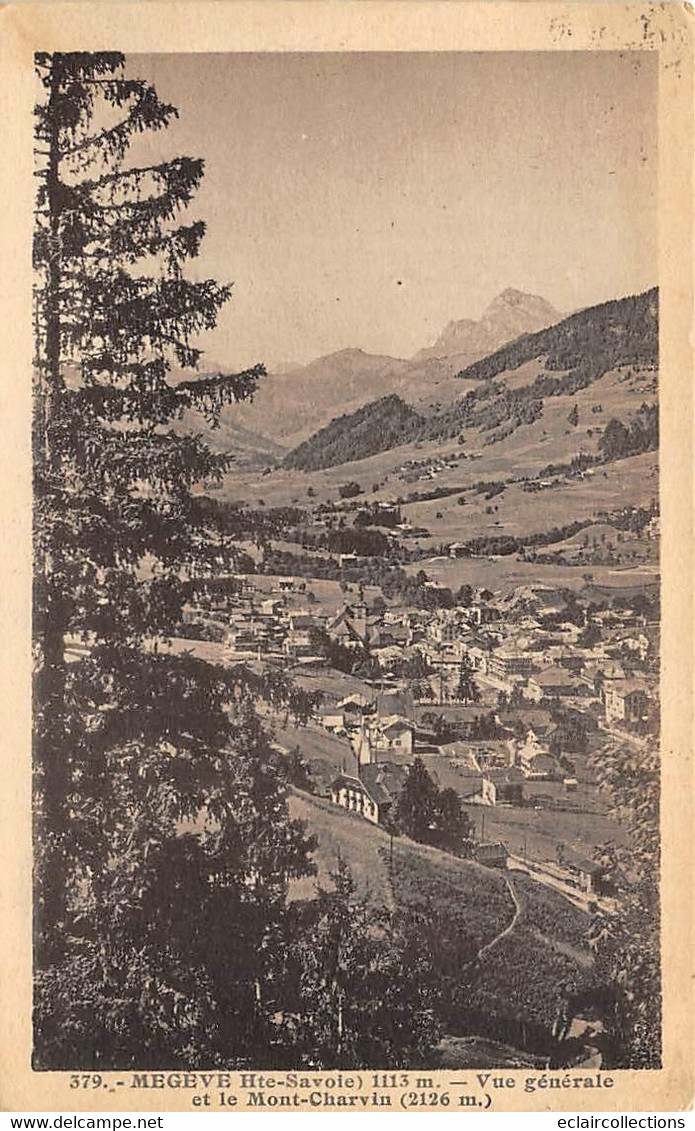 Megève             74          Vue Générale Et Le Mont-Charvin  N° 379         (voir Scan) - Megève