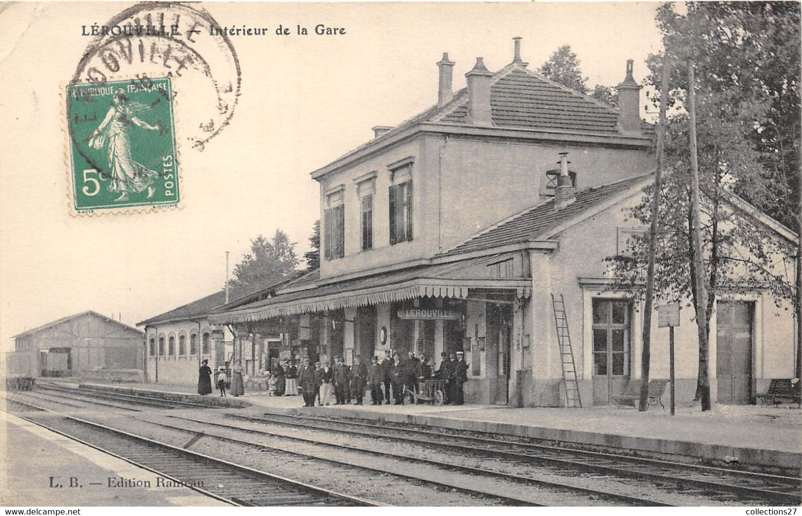 55-LEROUVILLE- INTERIEUR DE LA GARE - Lerouville