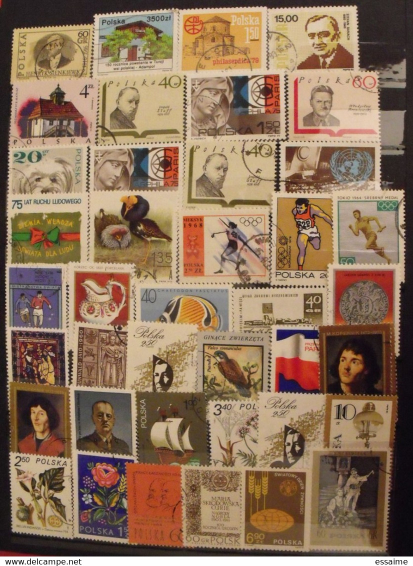 Pologne Poland Polska. Collection De 560  Timbres + Blocs - Verzamelingen