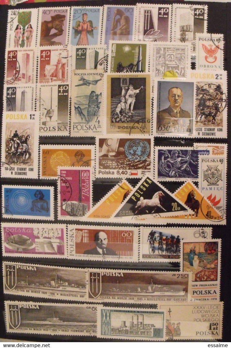 Pologne Poland Polska. collection de 560  timbres + blocs