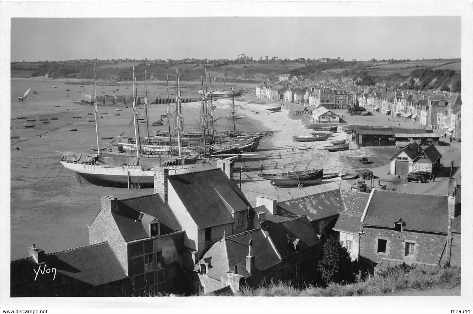 ¤¤  -  CANCALE   -  Vue Générale Sur Les Chantiers De Construction De Bateaux  -  Voiliers    -  ¤¤ - Cancale