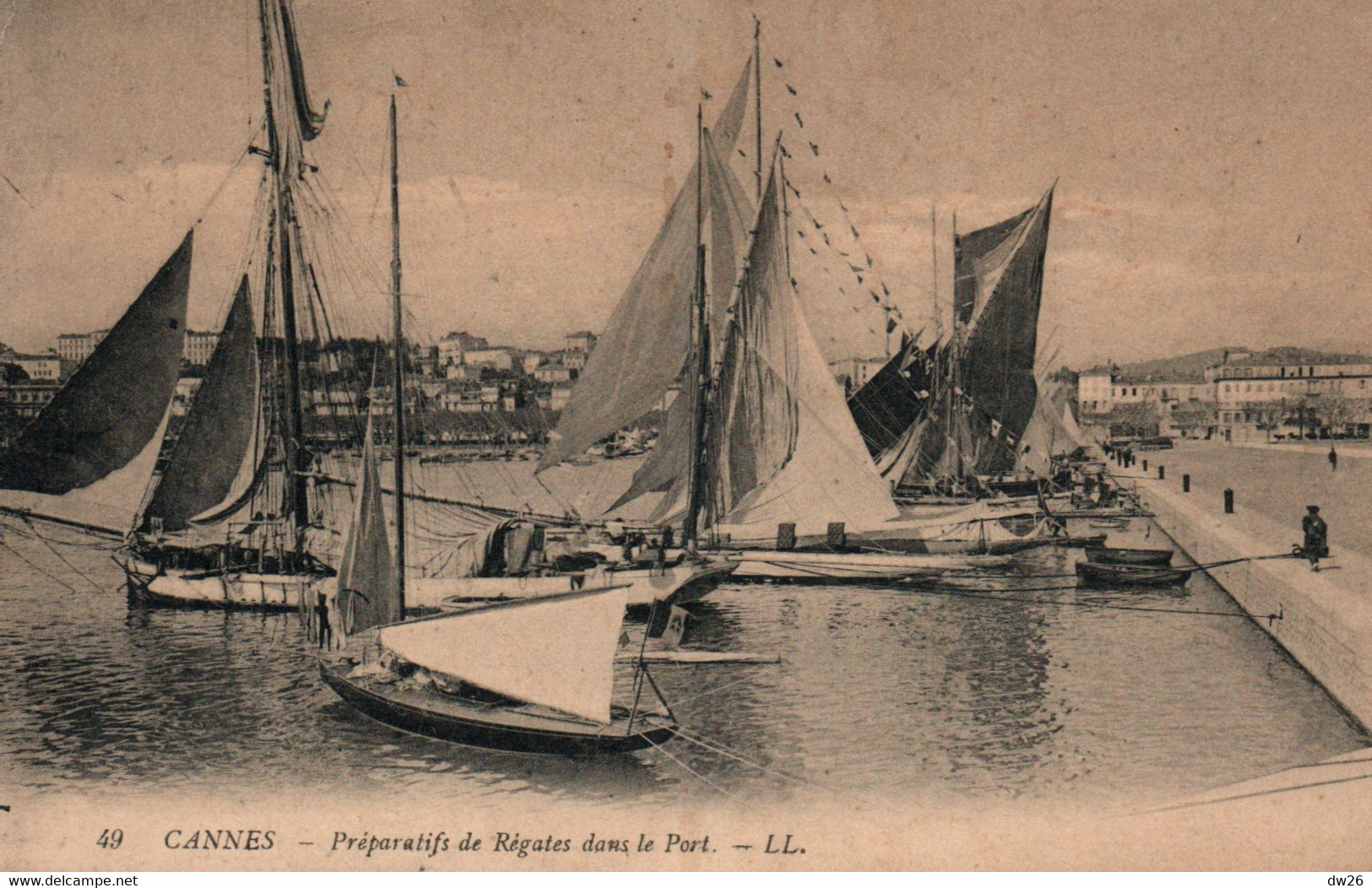 Voile - Cannes - Préparatifs De Régates Dans Le Port - Carte LL N° 49 Non Circulée - Zeilen