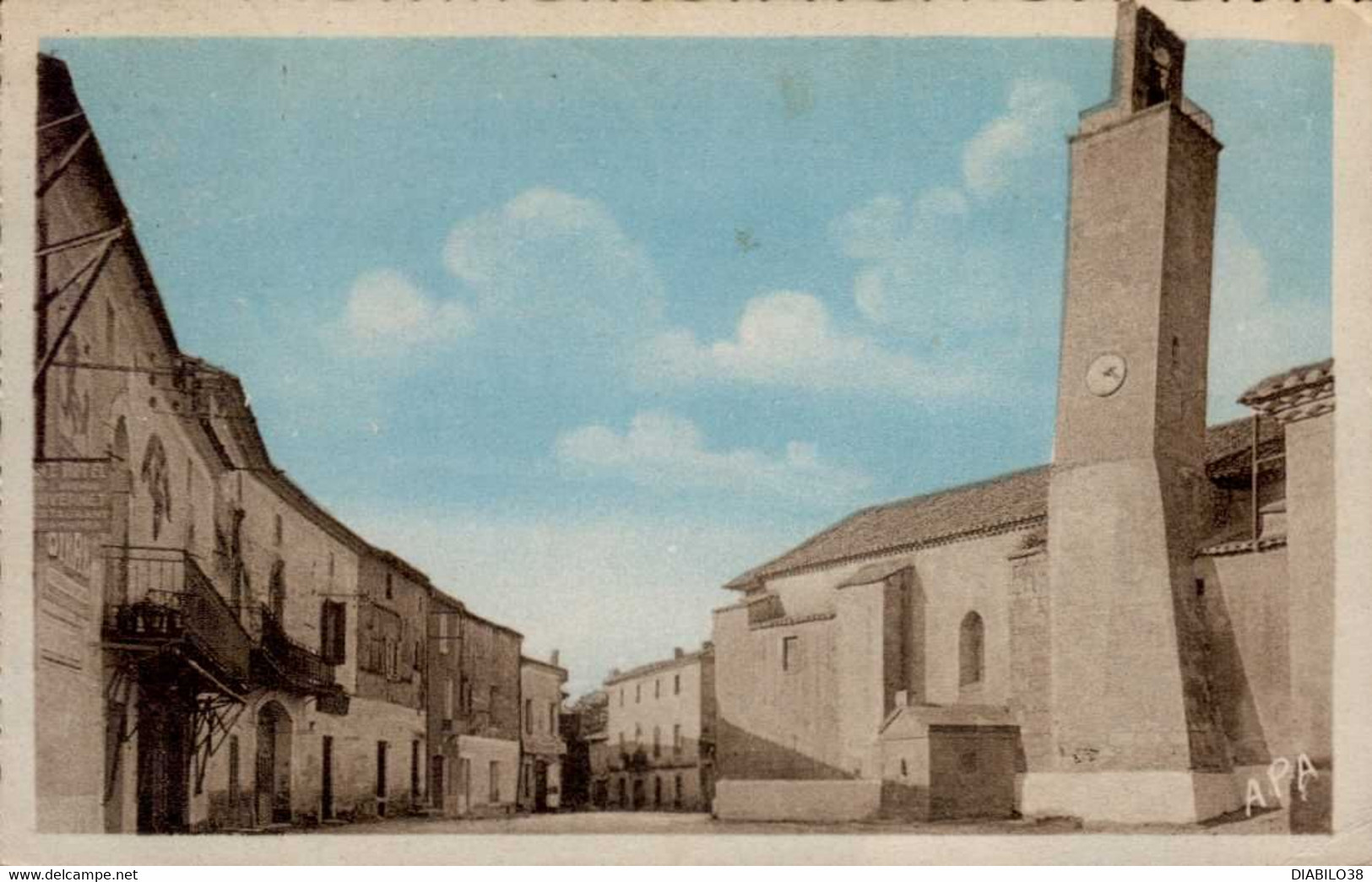 AIGUES-VIVES  ( GARD )  PLACE DE L ' HORLOGE - Aigues-Vives