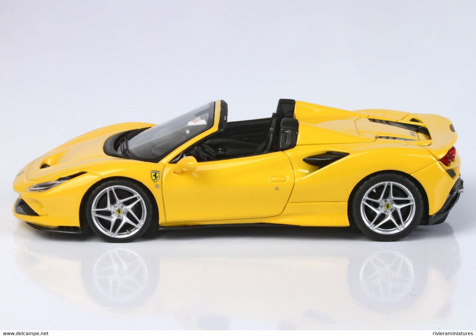 BBR - FERRARI F8 Tributo Spider - Giallo Modena - BBRC232A - 1/43 - BBR