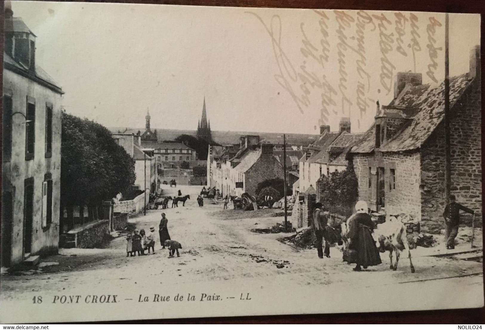 Cpa, PONT-CROIX - Rue De La Paix, Animée (attelages), éd LL, écrite - Pont-Croix