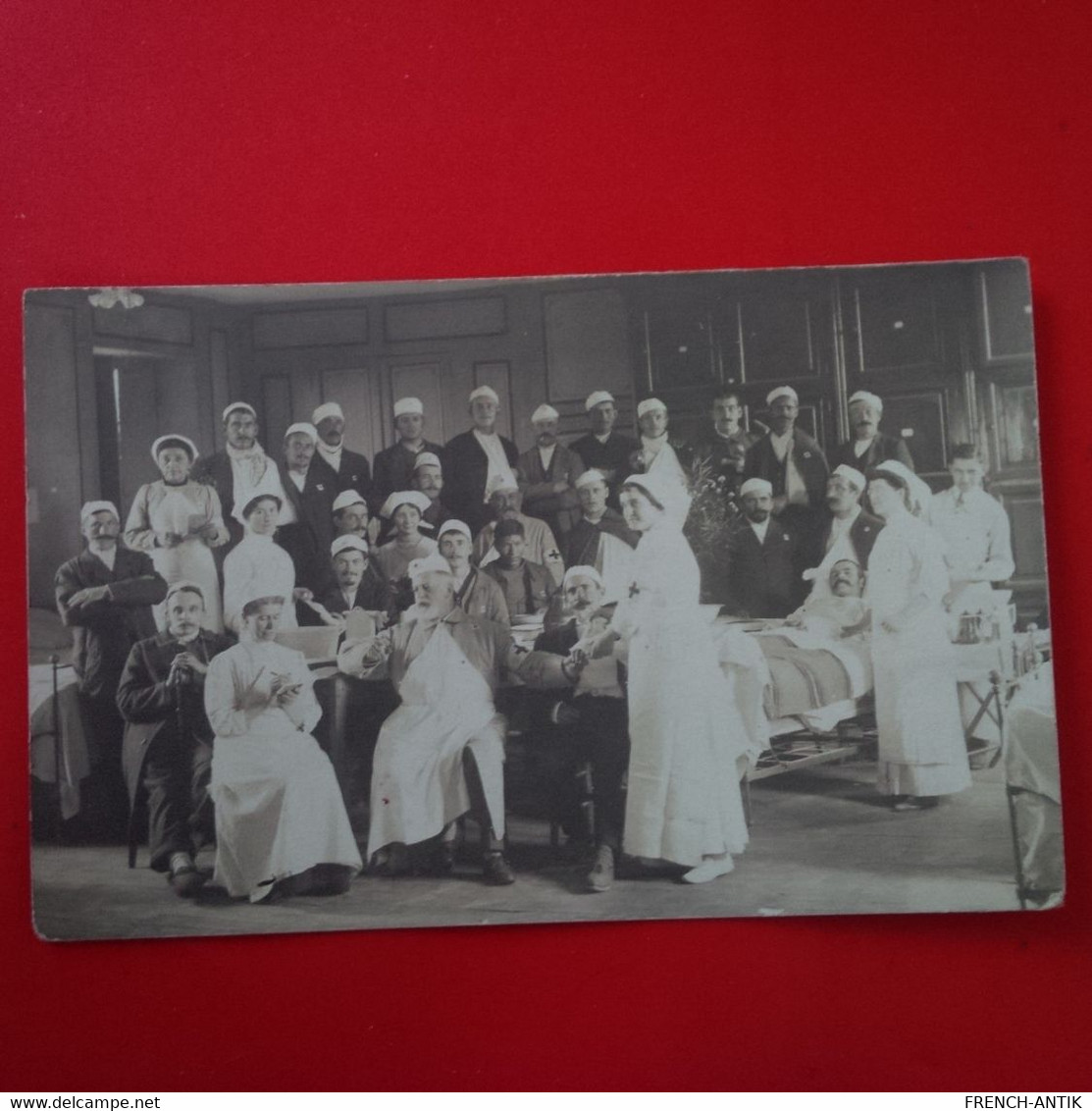 CARTE PHOTO HOPITAL DES FEMMES DE FRANCE LE SERVICE ST JOSEPH 1915 LIEU A IDENTIFIER - Weltkrieg 1914-18