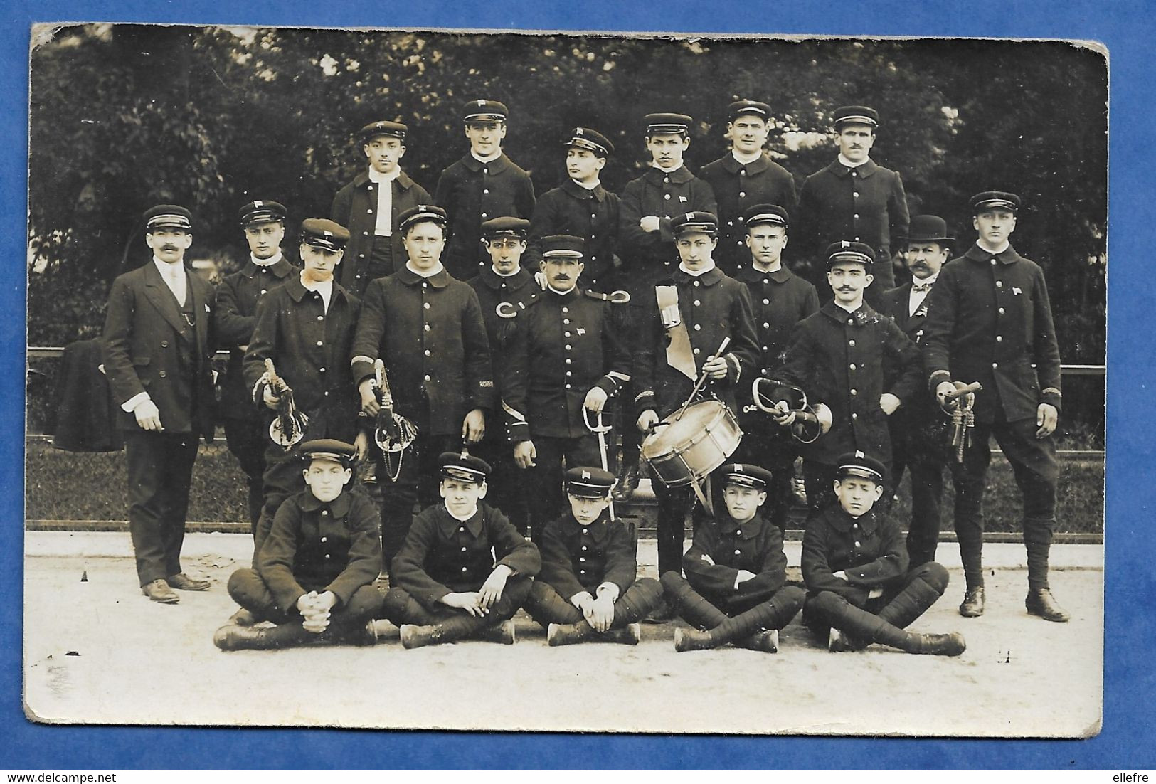 CPA Paris XIII Carte Photo D' Une Fanfare Orchestre Avec Instrument Jardin Public Photo Studio Moderne Bd Kellllermann - Musica E Musicisti