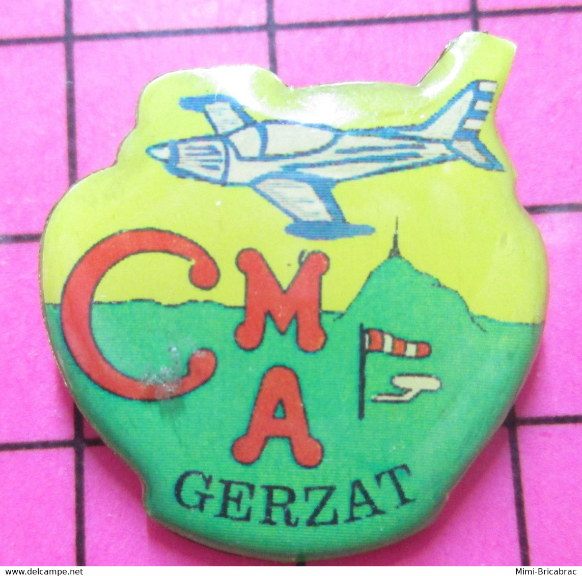 2417 Pin's Pins / Beau Et Rare / THEME : AVIATION / AEROCLUB AVION CIVIL CMA GERZAT - Avions