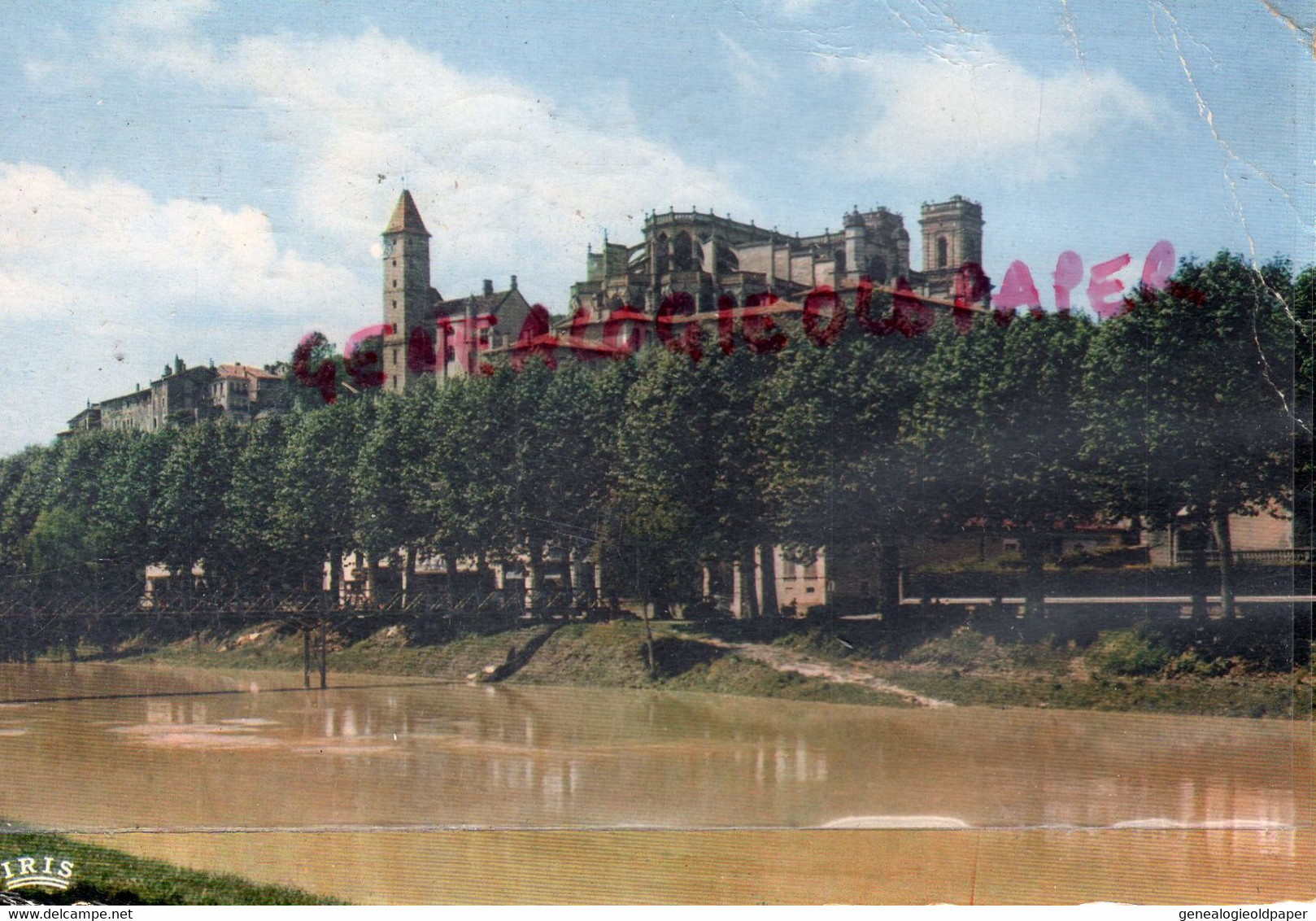 32 - AUCH - LA BASILIQUE SAINTE MARIE ET LA TOUR D' ARMAGNAC -1964 - Auch