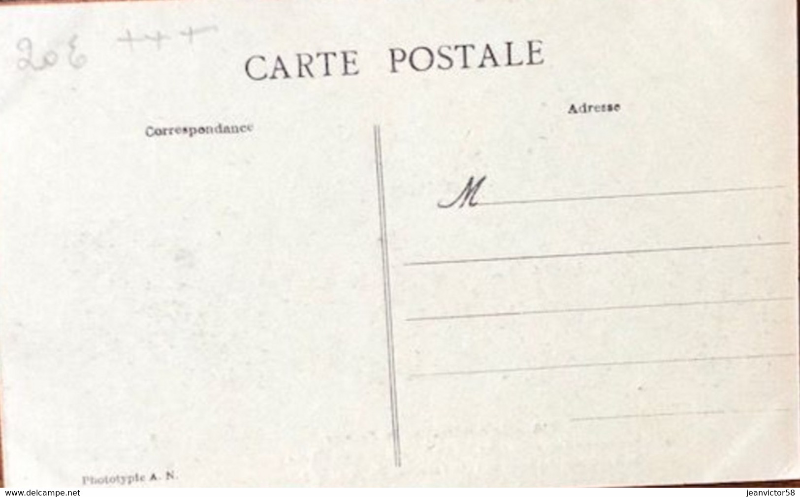 L'armée Américaine En France . 47 .Formation D'un Train Au 1 Er Plan Side D'un Officier  + Texte En Anglais  Visé Nantes - Pays De La Loire