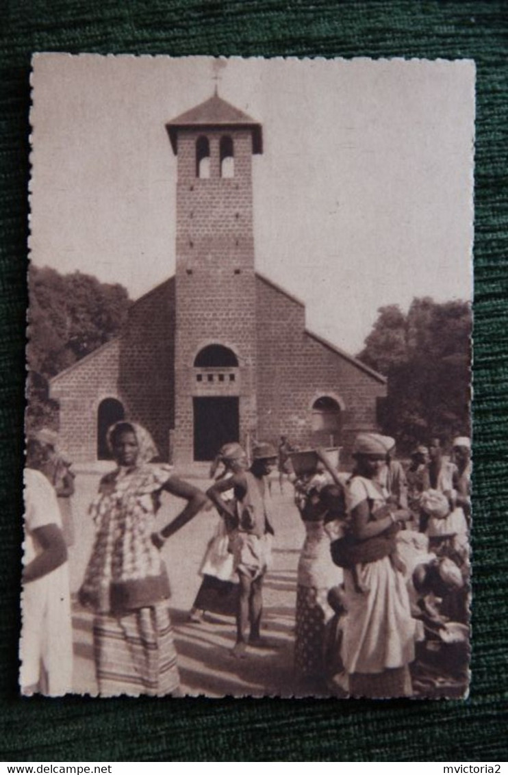 KINDIA - Place De L'Eglise - Guinée