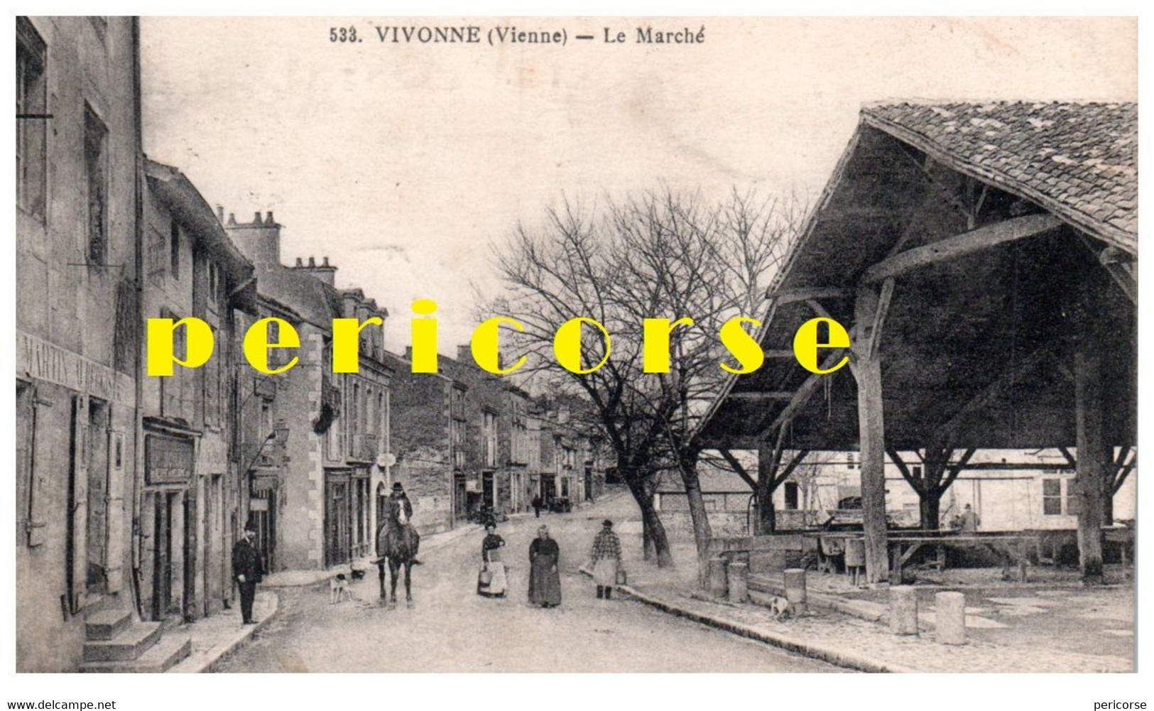 86  Vivonne  Groupe De Personnes  Le Marché - Vivonne