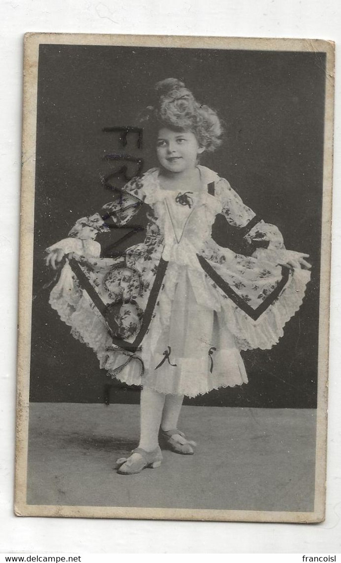 Photographie. Petite Fille Costumée, Danseuse. 1906 - Retratos