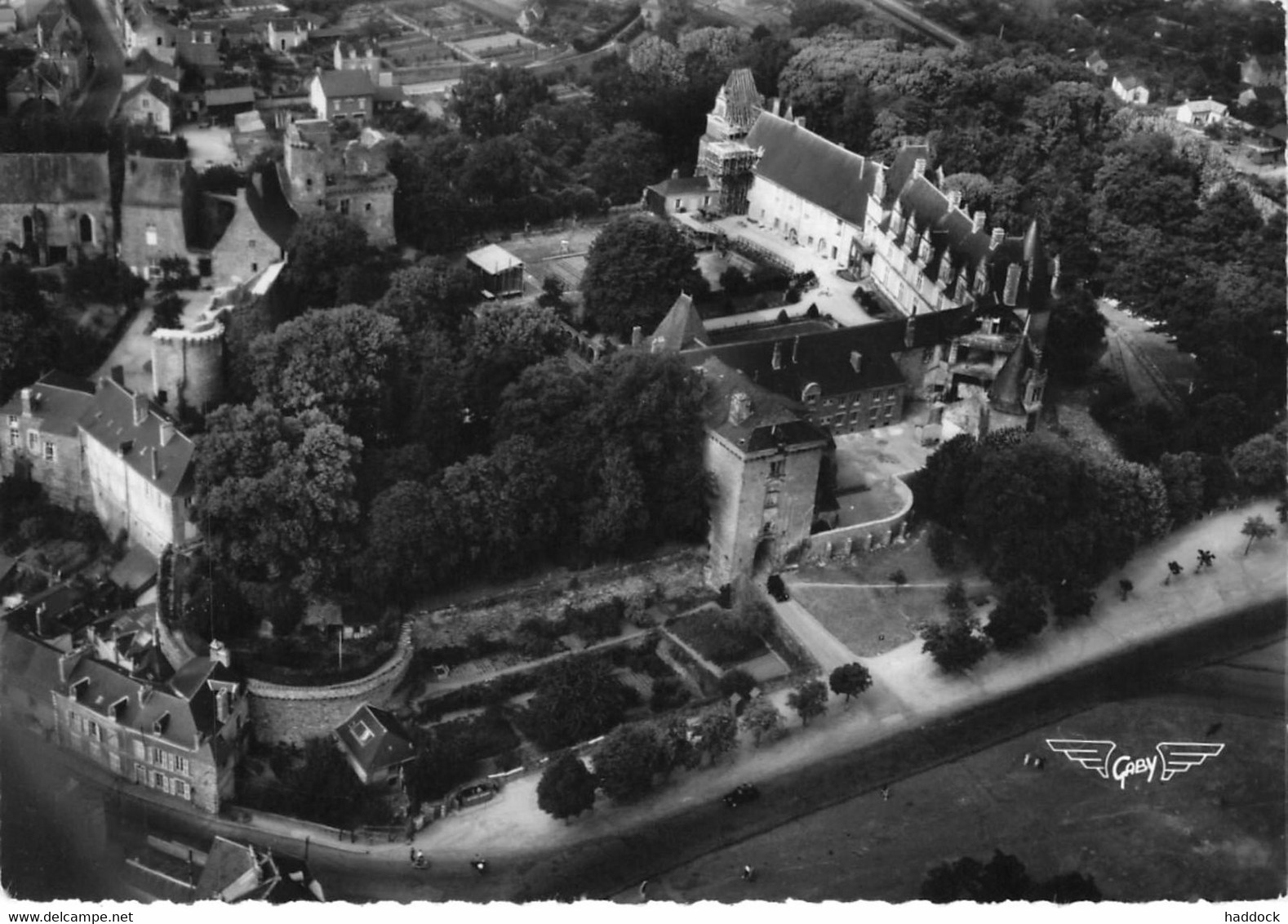 CHATEAUBRIANT : LA FRANCE VUE DU CIEL - LE CHATEAU - Châteaubriant