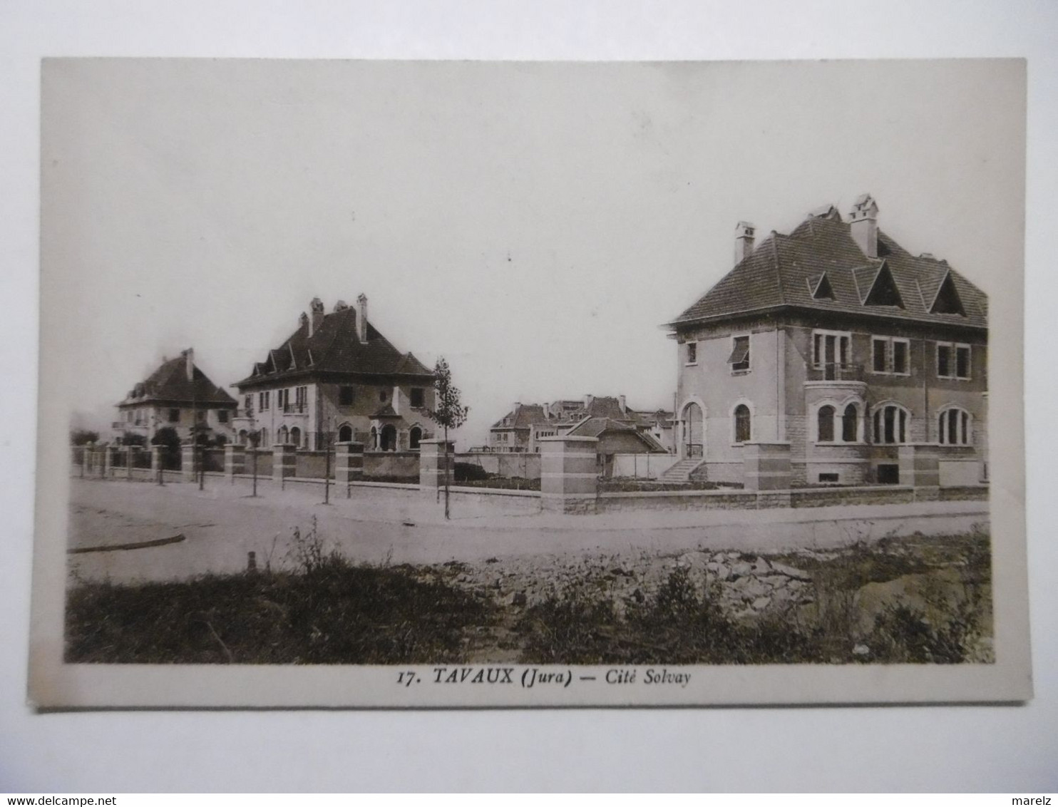 TAVAUX La Cité Solvay - CPA Circulée 39 JURA - Tavaux