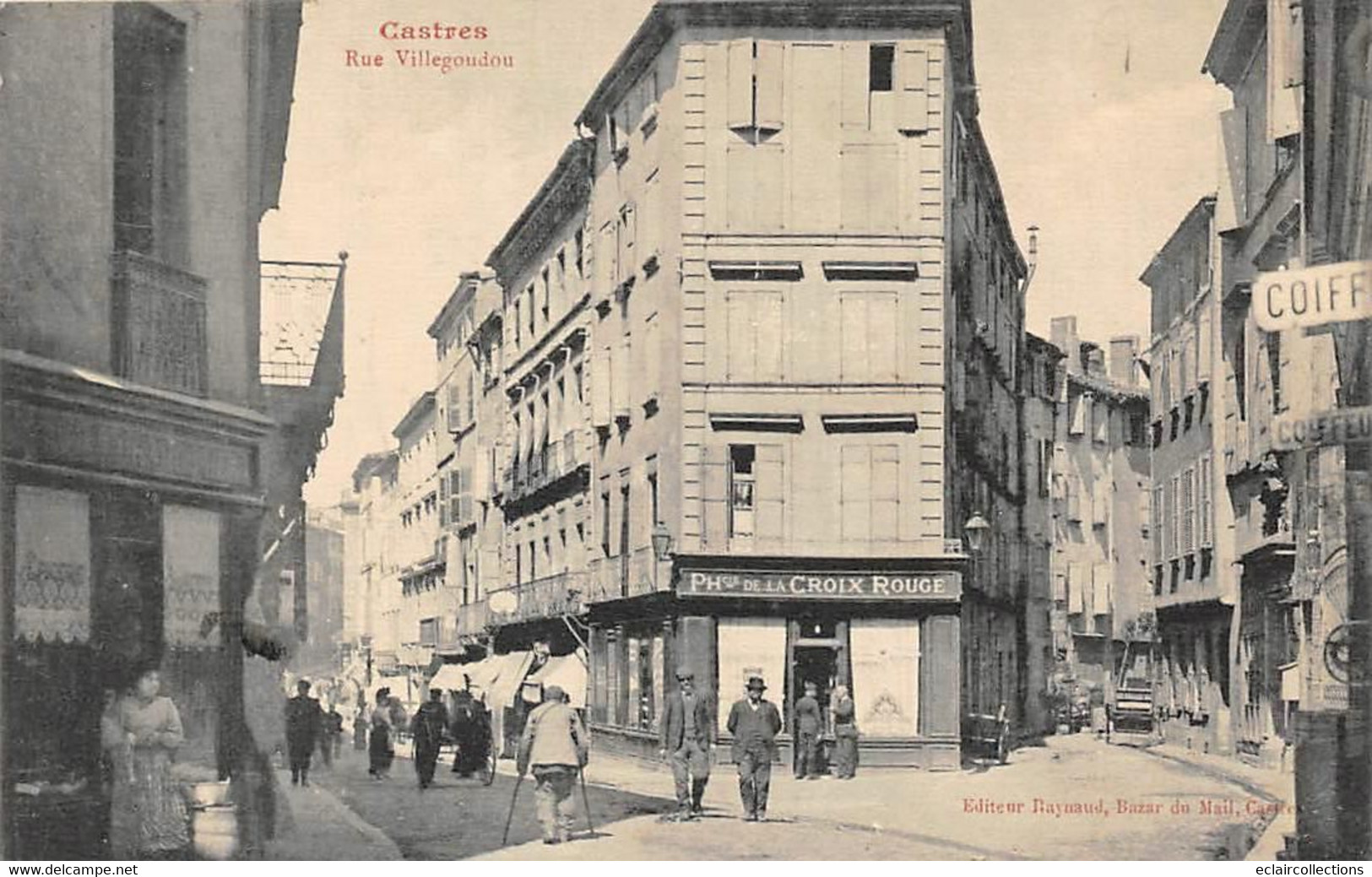Castres         81           La Rue Villegoudou.  Pharmacie De La Croix Rouge            (voir Scan) - Castres