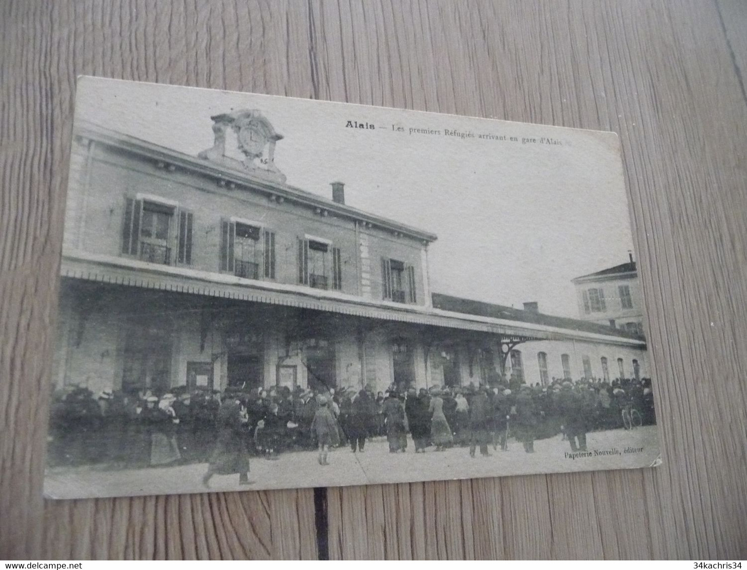 CPA 30 Gard Alès Alais Les Premiers Réfugiés Arrivant à Al Gare - Alès