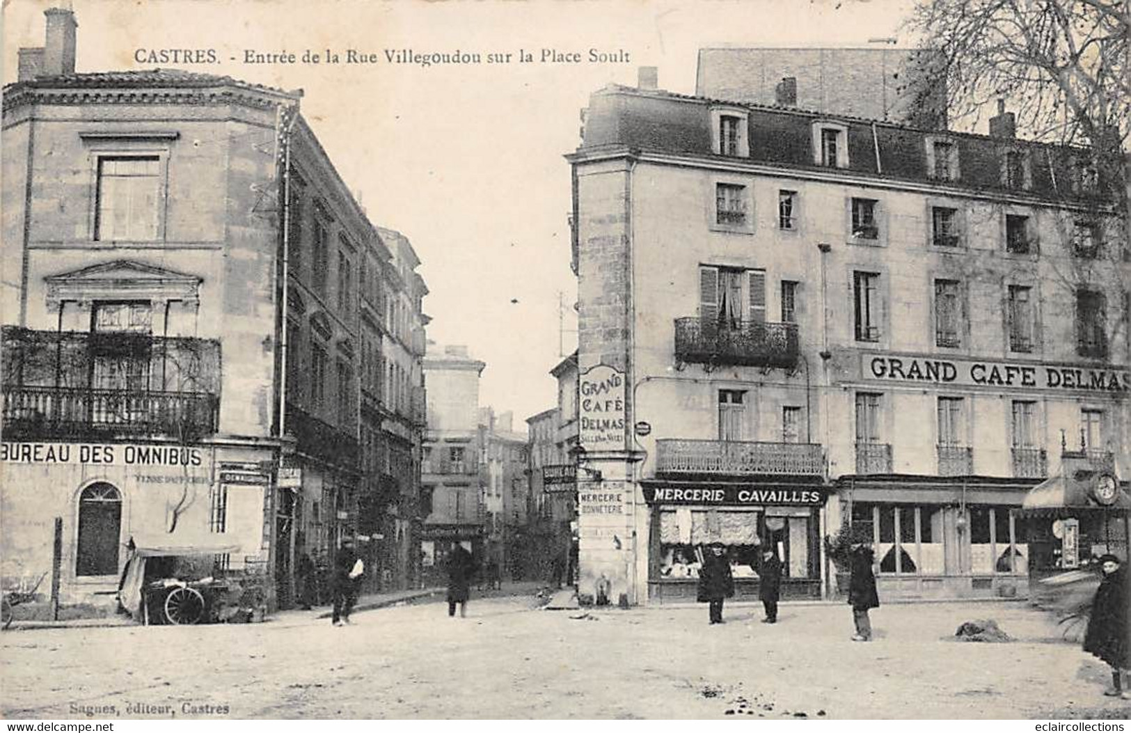 Castres         81    Entrée De La Rue Villegoudou Sur La Place Soult. Bureau Des Omnibus      (voir Scan) - Castres