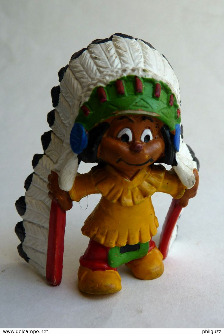 Figurine YAKARI Avec Coiffe - PLASTOY -  1984 Schleich - Figurines En Plástico