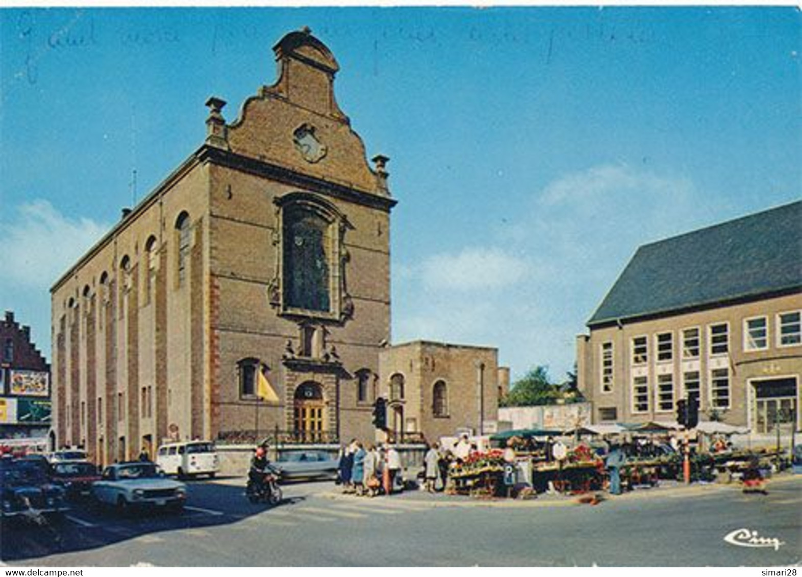 WAVRE - N° 1300 - PLACE DE L'HOTEL DE VILLE (C P M) - Wavre