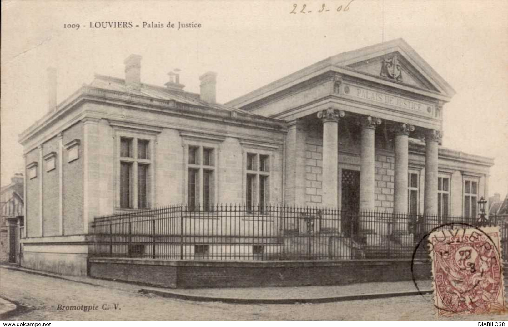 LOUVIERS     ( EURE )     PALAIS DE JUSTICE - Louviers