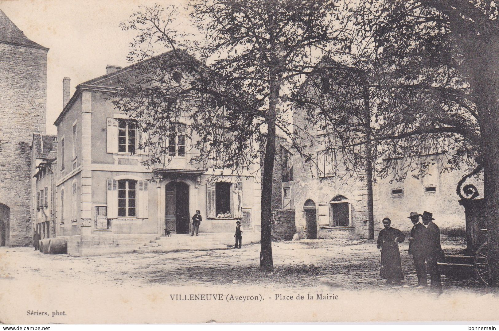 12 Villeneuve Place De La Mairie - Autres & Non Classés