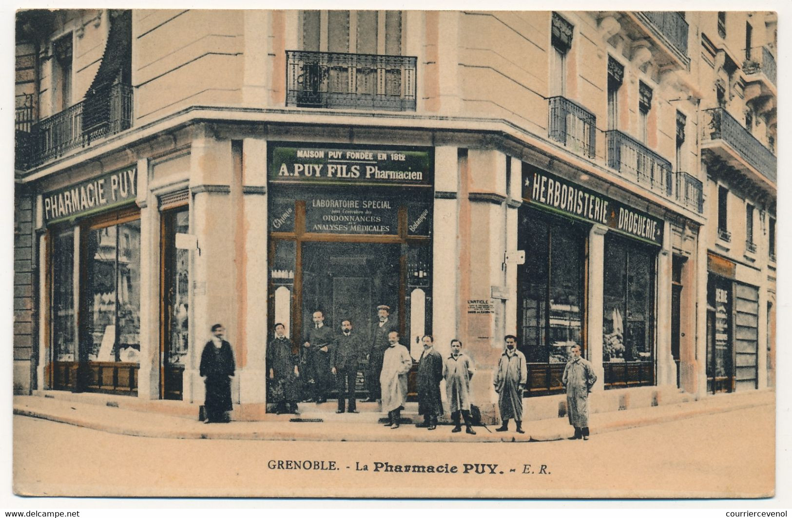 1 CPA + 3 CPA Photo - GRENOBLE (Isère) - La Pharmacie Puy - Grenoble