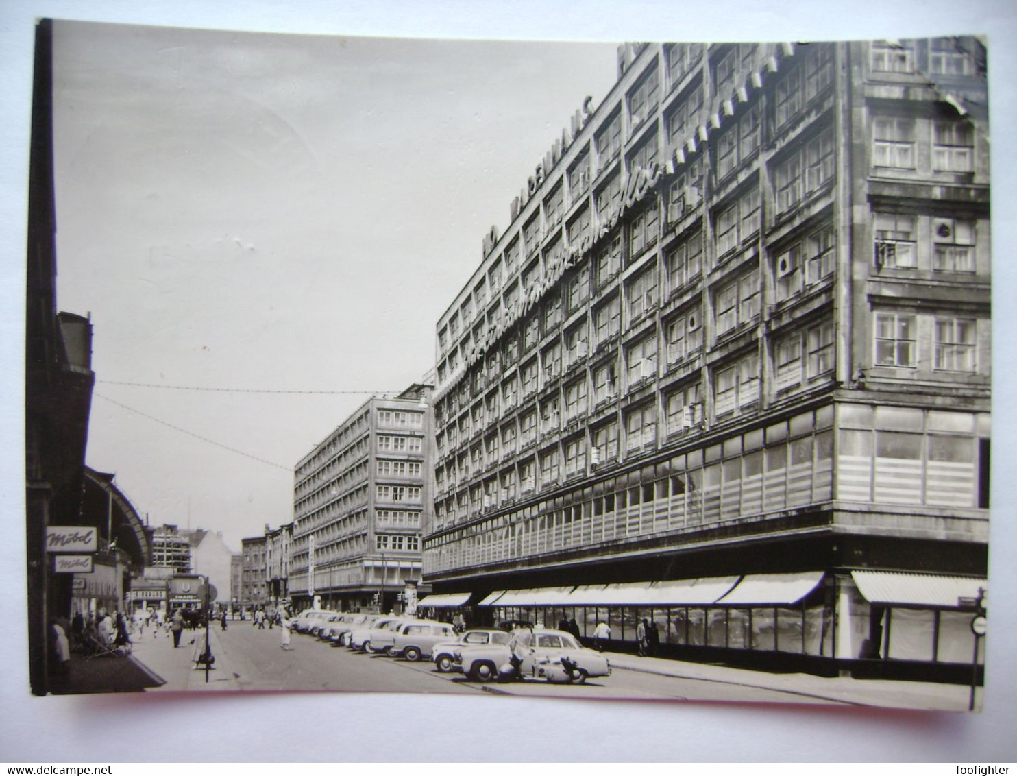 Germany DDR: BERLIN - HO-Warenhaus Am Alex, Geschäfte, Alte Autos, Motorroller - Posted 1964 - Mitte