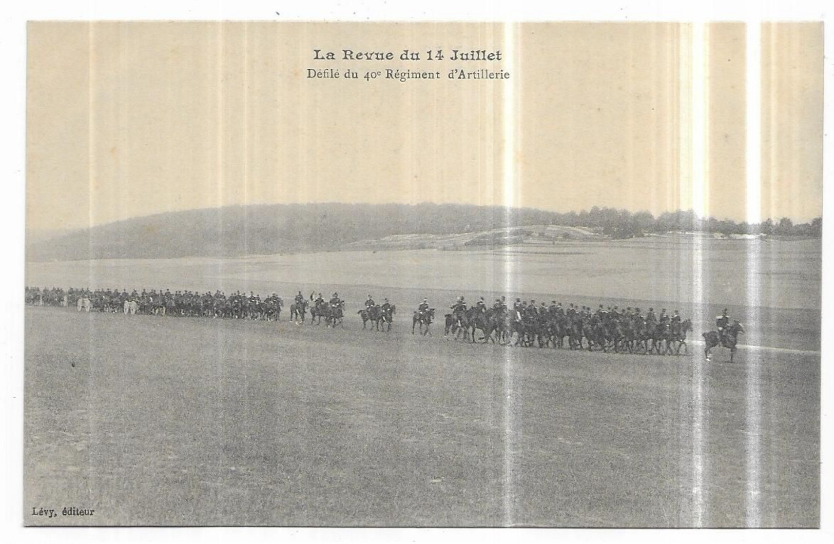 Saint Mihiel La Revue Du 14 Juillet Défilé Du 40° Régiment D' Artillerie - Saint Mihiel