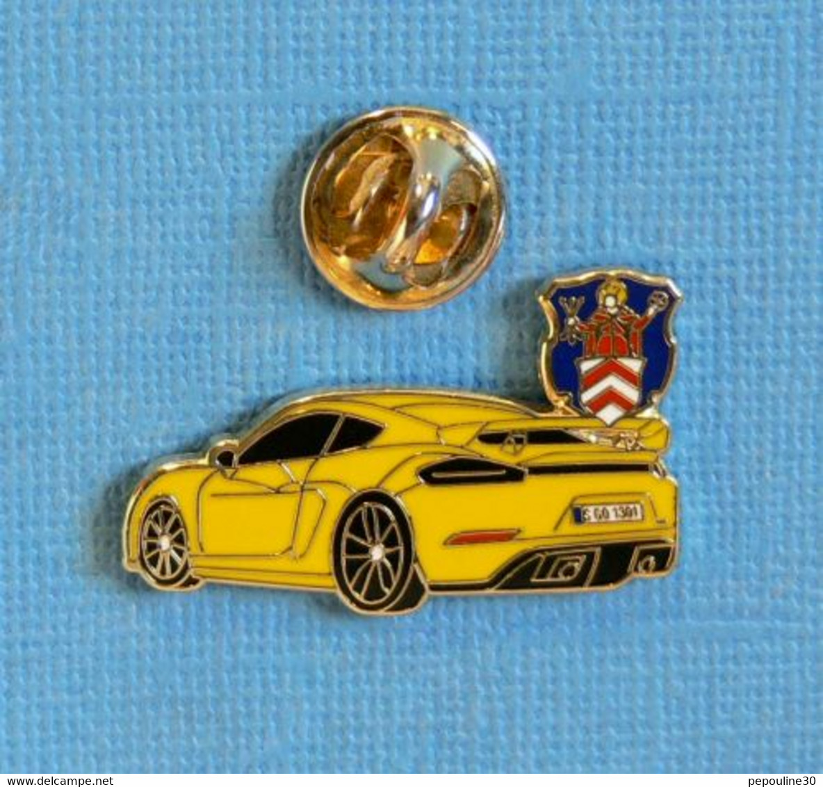 1 PIN'S //  ** PORSCHE 718 CAYMAN GT4 **