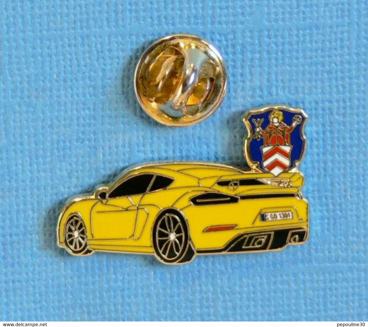 1 PIN'S //  ** PORSCHE 718 CAYMAN GT4 **