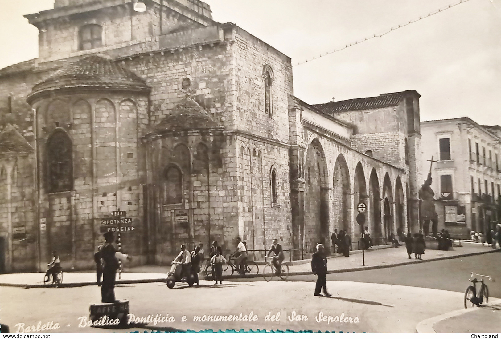 Cartolina - Barletta - Basilica Pontificia E Monumento Del Santo Sepolcro - 1955 - Bari