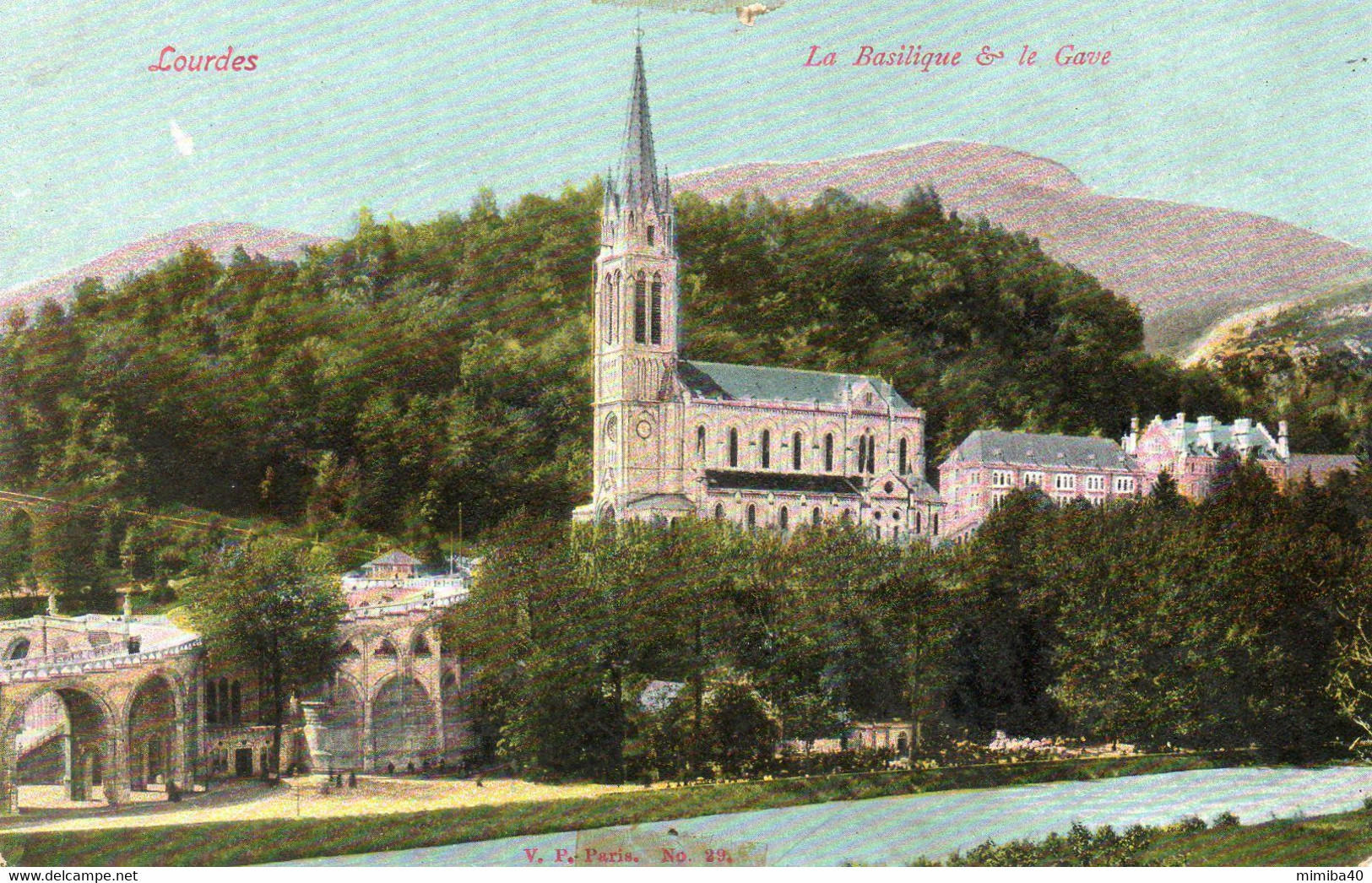 LOURDES - La Basilique Et Le Gave - - Lourdes