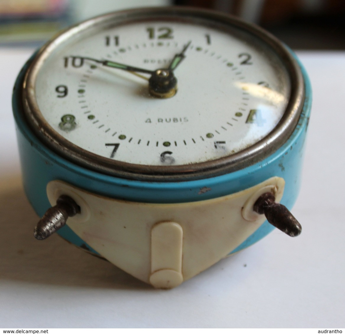 Réveil Ancien Rostov 4 Rubis Made In URSS - Alarm Clocks