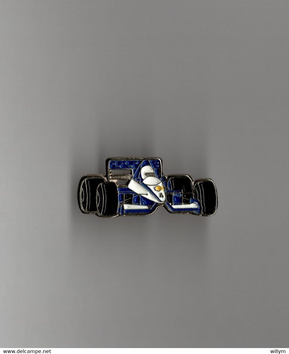 Pin's Sport Automobile / Voiture Formule 1 F1 N°4 (signé Tyrrell) Longueur: 3,2 Cm - Automobile - F1
